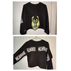 Milwaukee Bucks Women's Cropped Sweatshirt Sz Medium Raw Hem RARE FISLL NWOT NBA